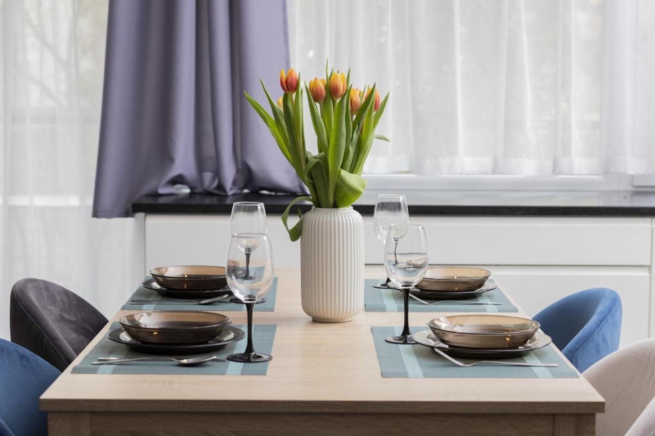 Warsaw Cosy&Sunny Apartment Gornoslaska By Noclegi Renters Exteriör bild